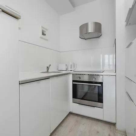 Modern With Balcony Close To The Botanical Garden By Renters Διαμέρισμα Βρότσλαβ
