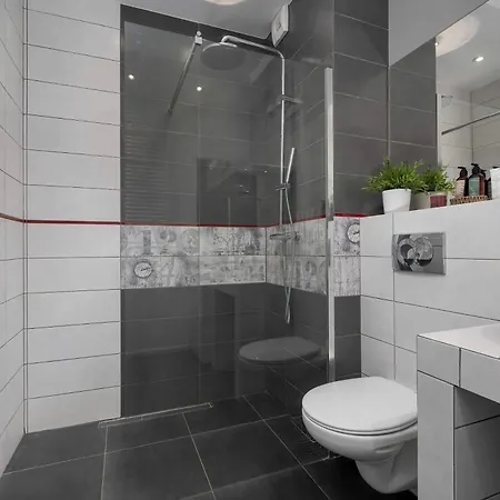 Διαμέρισμα Modern With Balcony Close To The Botanical Garden By Renters Βρότσλαβ